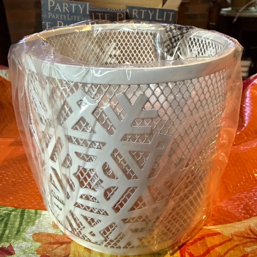 Party Lite snowflake jar sleeve